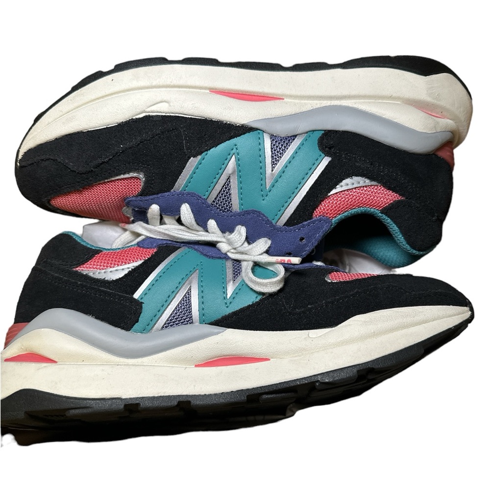 FIGS New Balance 5740 sneakers